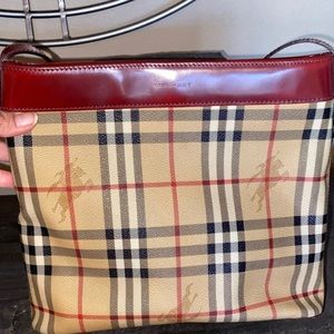 Burberry Purse with matching wallet!